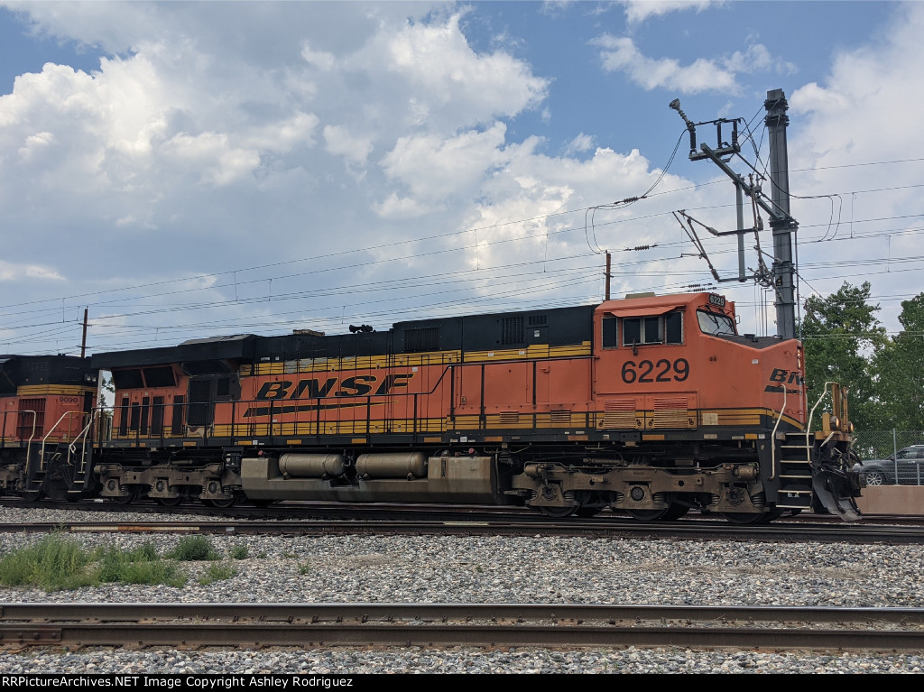 BNSF 6229